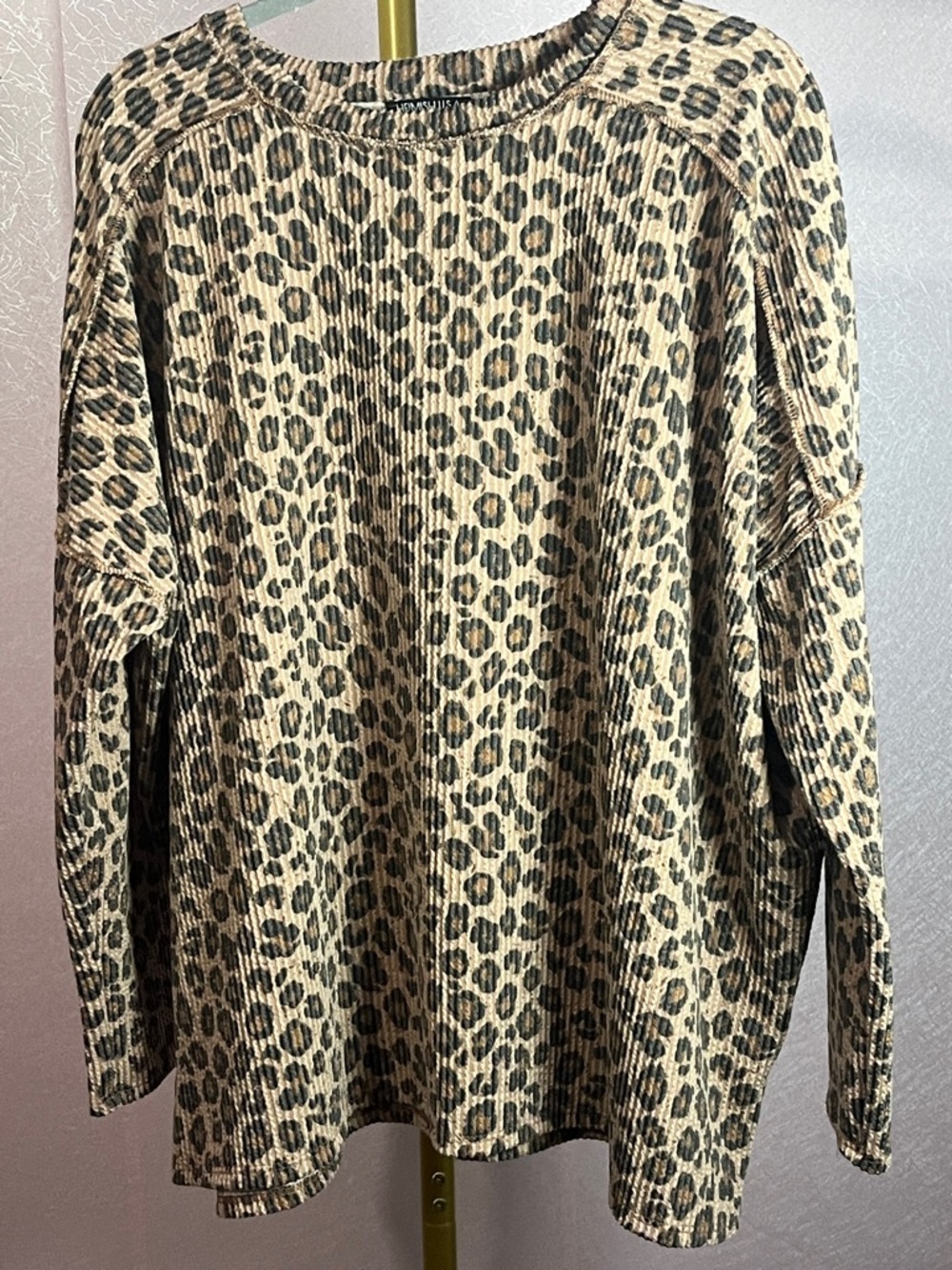 HEIMISH USA Leopard Print Ribbed Sweatshirt in Beige and Black-NWOT